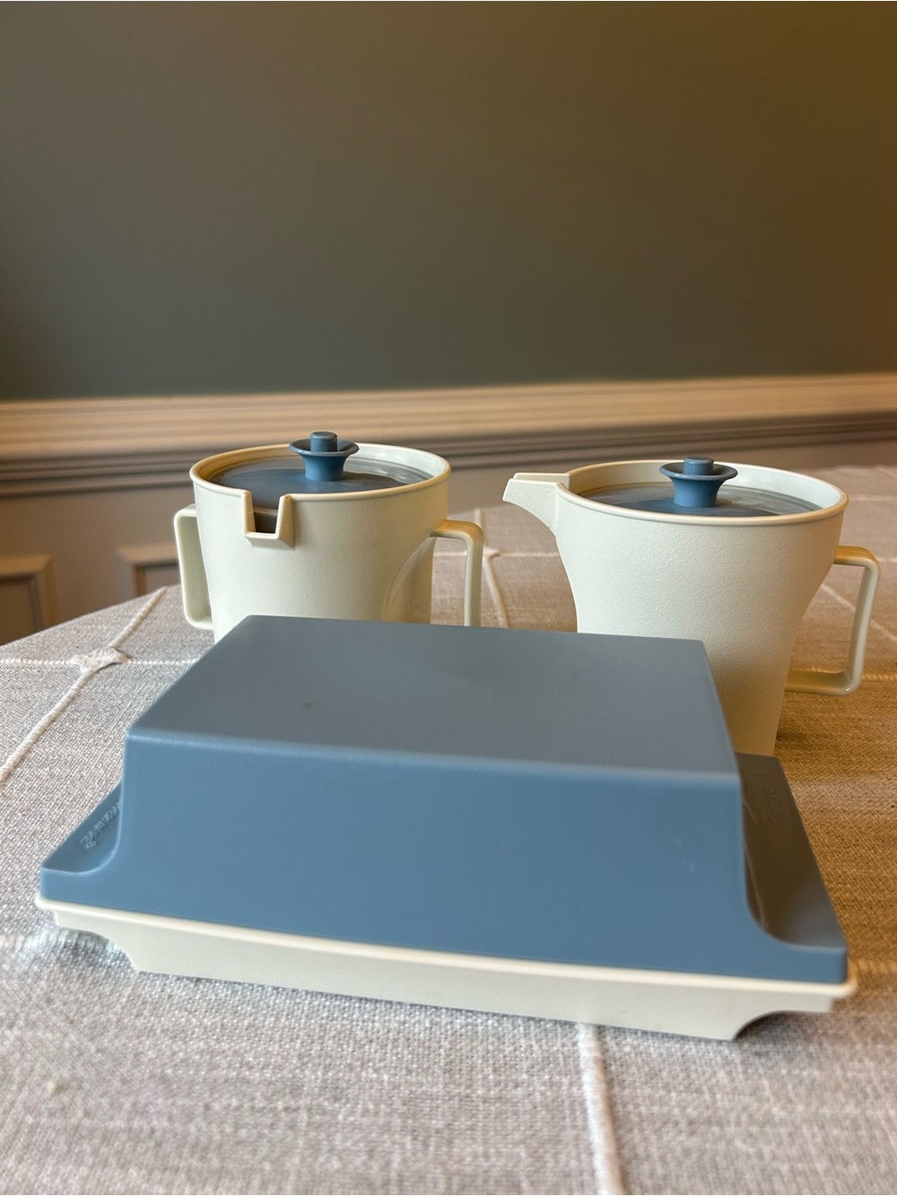 Tupperware Cream and Blue Retro Serveware Set